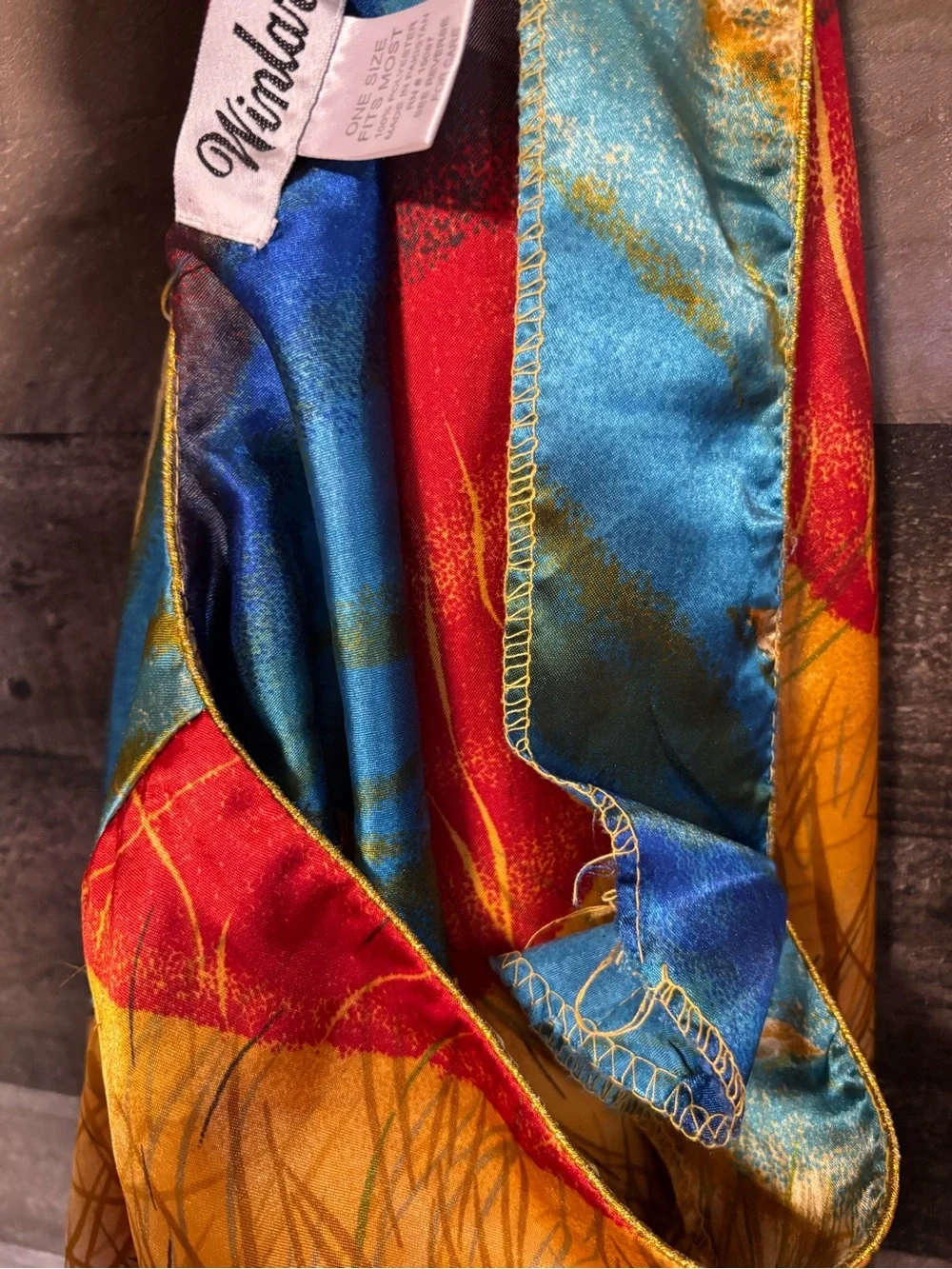 Winlar Multicolor V-Neck Caftan - Bold Red, Yellow & Blue Shells OS